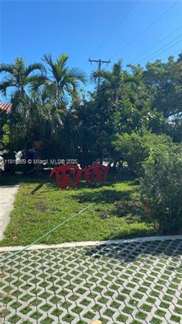 Foto del edificio - 1277 SW 19th St