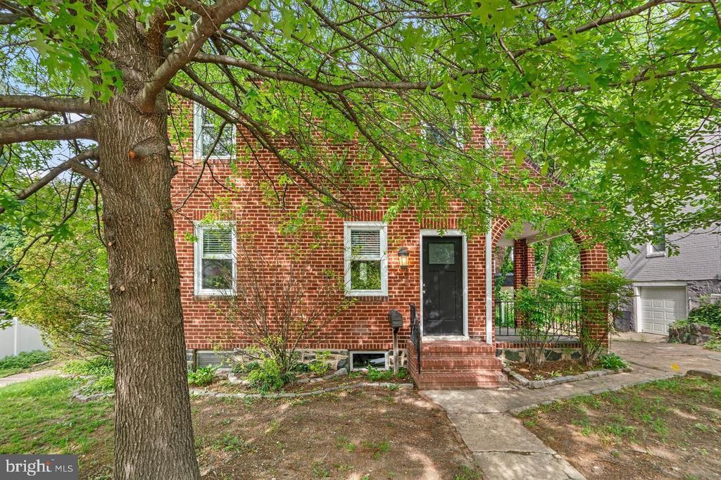 Primary Photo - 23 Cedarwood Rd