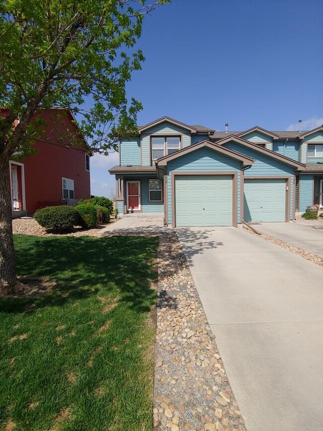 Photo - 392 Montgomery Dr Townhome