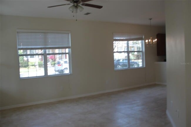 Building Photo - 10095 Hartford Maroon Rd