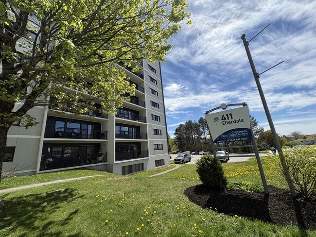 Building Photo - 411 Ellerdale St