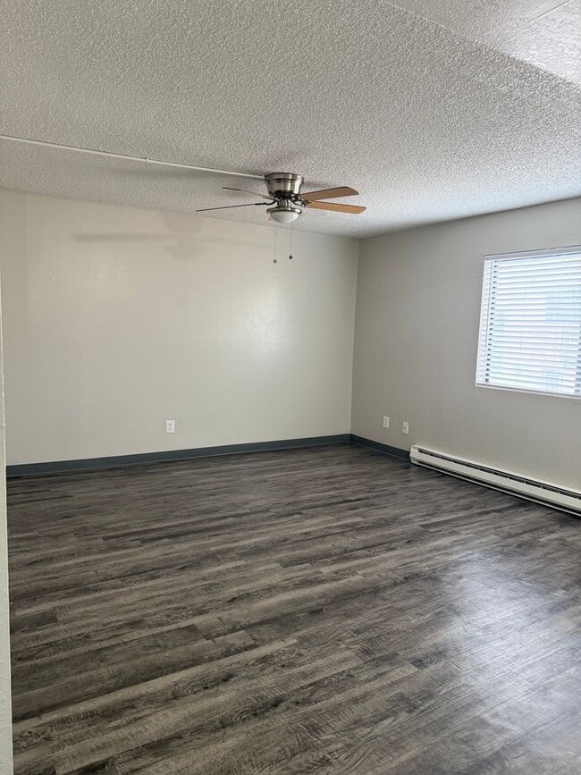 Photo - **MOVE IN SPECIAL**  Come and apply today!! Apartment
