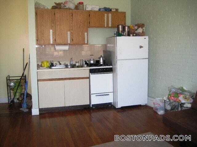 Foto del edificio - 143 Park Dr