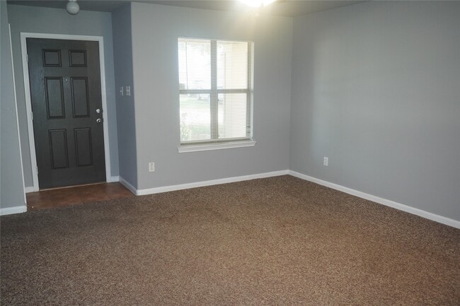 Building Photo - 2663 Skyview Grove Ct