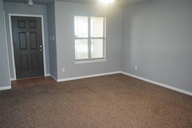 Foto del edificio - 2663 Skyview Grove Ct