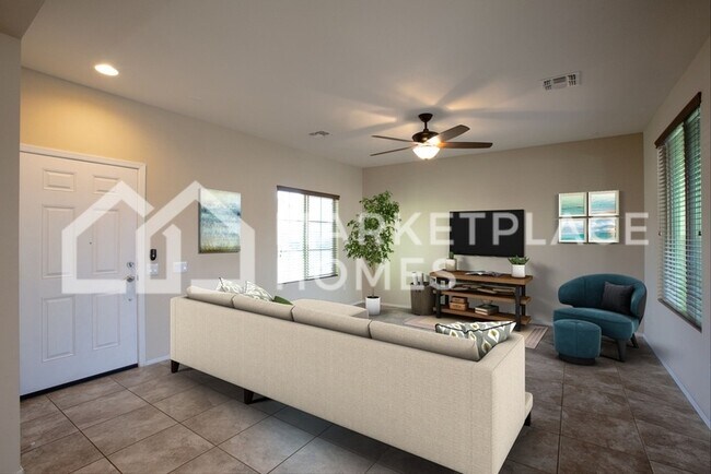 Building Photo - 10954 E Oak Grove Pl