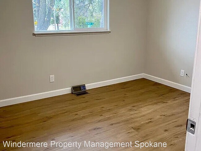 Building Photo - 4 br, 2 bath House - 405 S Newer Road