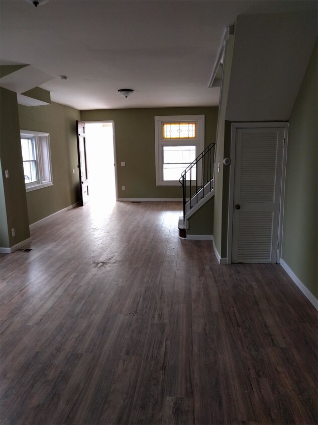 Foto principal - 5409 W Thompson St