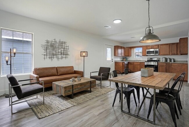 Building Photo - 8505 Denby St