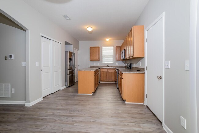 Foto del edificio - 2508 Snowtip Ln