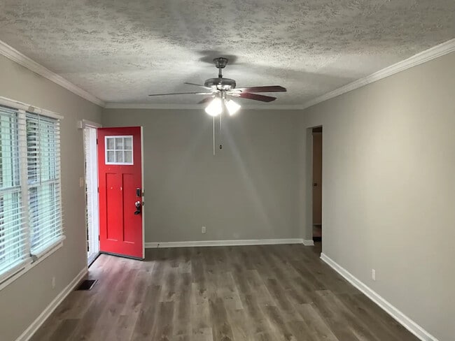 Building Photo - 2497 Brentwood Rd