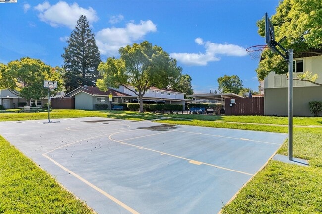 Building Photo - 4789 Saginaw Cir