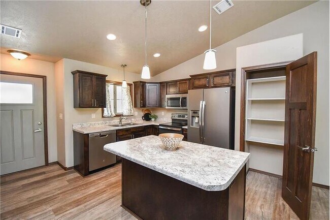 Foto del edificio - 2428 E Meadowside Pl