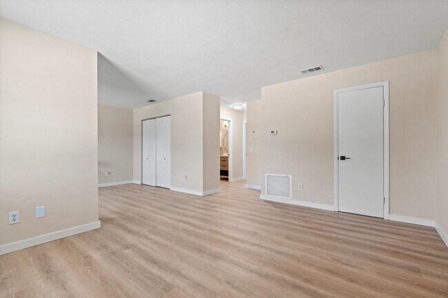 Building Photo - 1845 Old Moultrie Rd