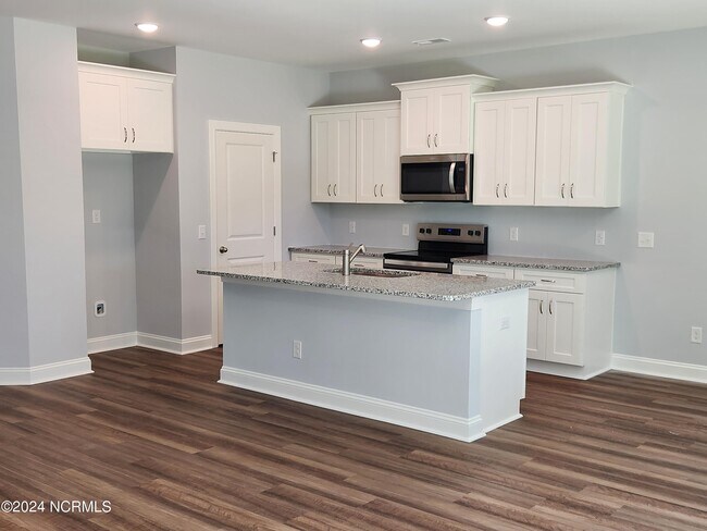 Building Photo - 287 Glendale Arbor Dr SW