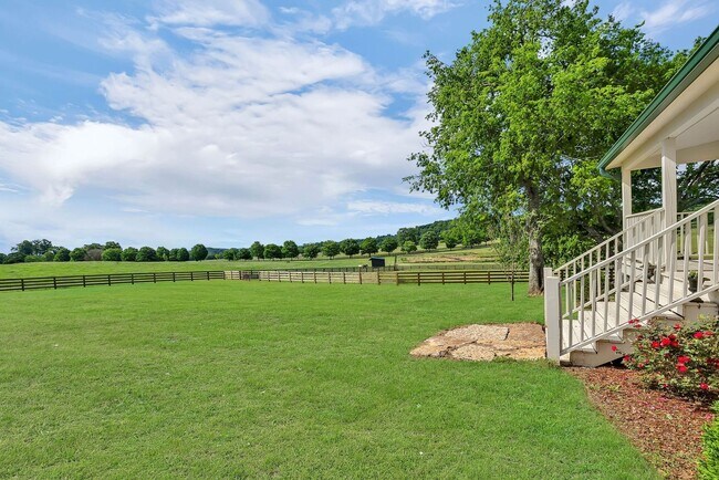 Building Photo - 265+ acre horse farm in Leipers Fork, TN