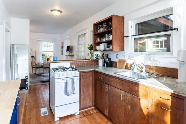 Foto del edificio - 1322 NE Skidmore St