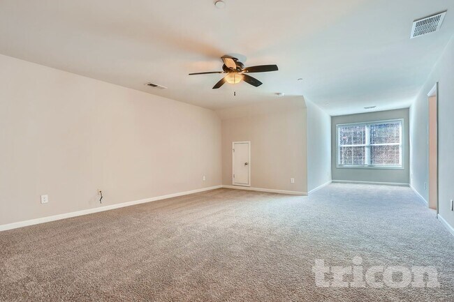 Foto del edificio - 1012 Candela Ln