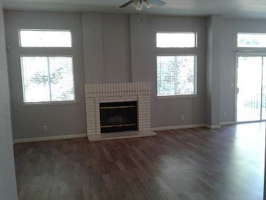 Foto del edificio - 8531 Heather Cross Way