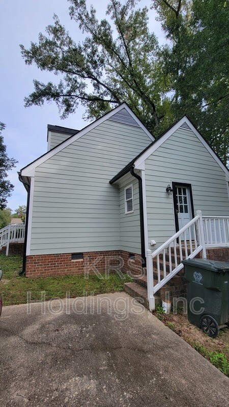 Foto del edificio - 3308 Derbyshire Pl