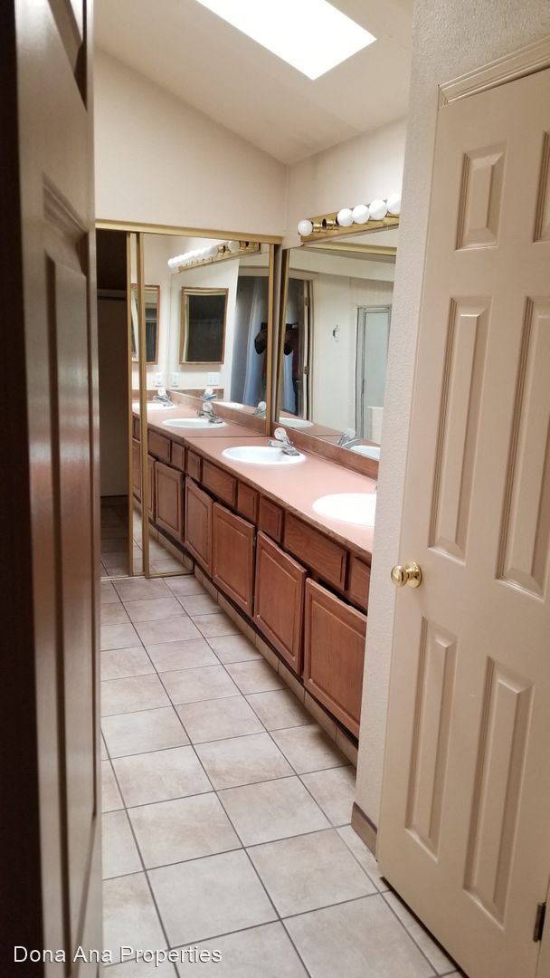 Building Photo - 2 br, 2 bath House - 2305 La Paloma