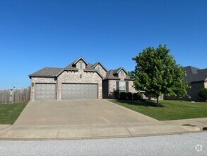 Building Photo - 1800 Cavern Springs Way