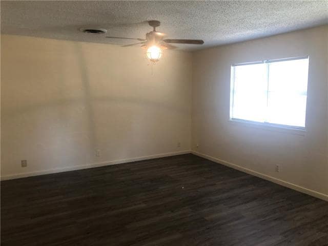 Building Photo - 502 Kennedy St