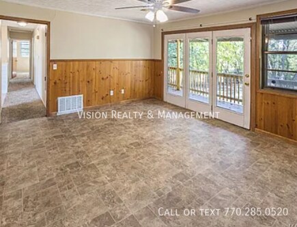 Building Photo - 1422 Flamingo Ln