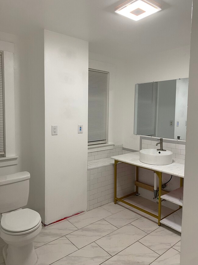 Photo - 799 Brock Ave Townhome