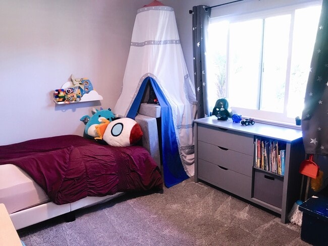 Foto del edificio - 258 Mountain View Dr