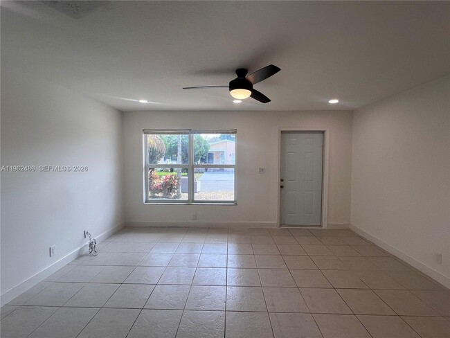 Building Photo - 7313 NW 57th Ct