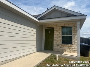 Building Photo - 7002 Cozy Trail