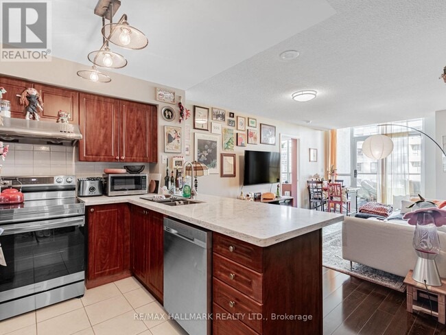 Building Photo - 18 Spring Garden Ave