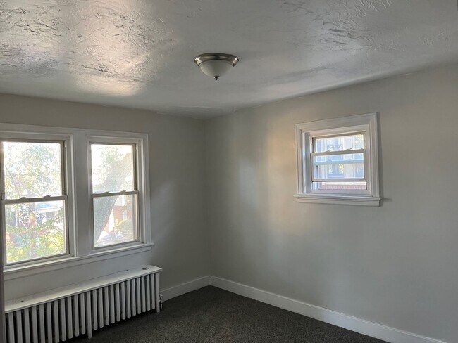 Building Photo - 2021 Hampton