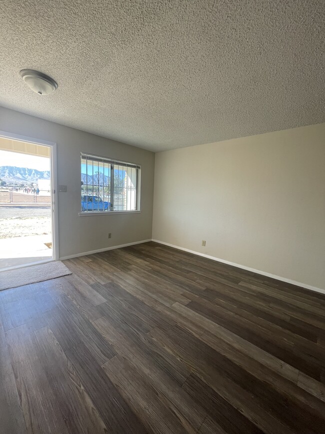 Building Photo - 10716 Georgetown St