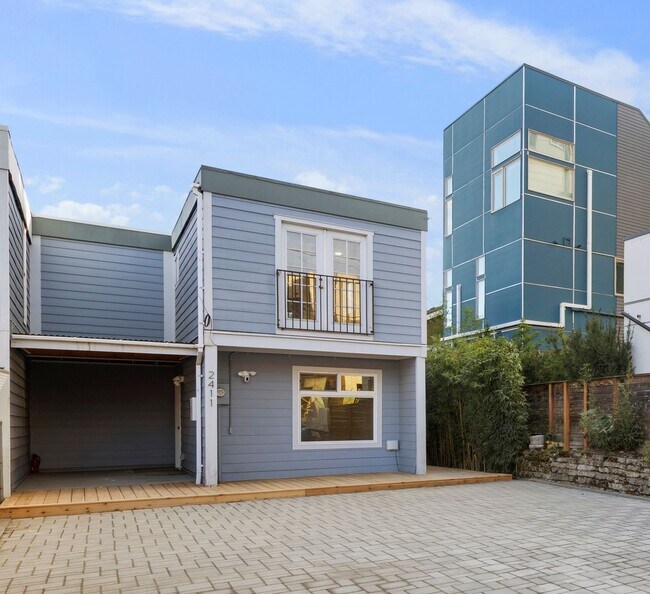 Foto del edificio - 2411 S Norman St