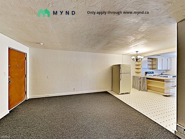 Foto del edificio - 1 br, 1 bath  - 1528 W Irving St Apt 2 Apt 2