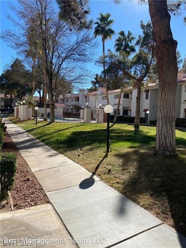 Foto del edificio - 6685 W Tropicana Ave
