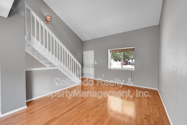 Building Photo - 2445 Wolf Creek Dr