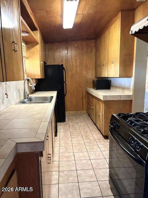 Foto del edificio - 3019 E Hartford Ave