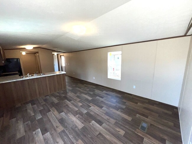 Building Photo - Oxford Estates - Lot 25