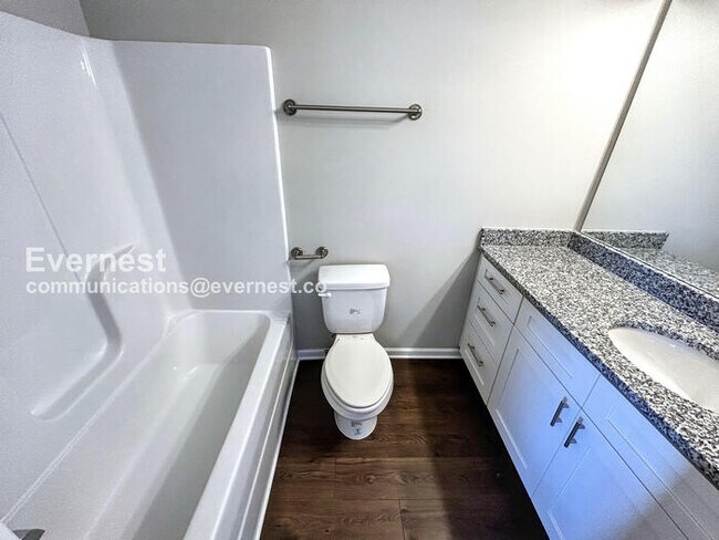 Foto del edificio - 246 Tara Ct