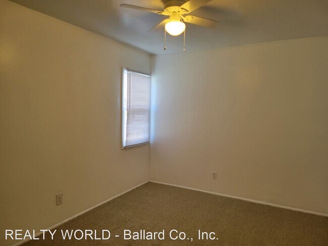 Building Photo - 2 br, 1 bath House - 1990 Kirman Avenue