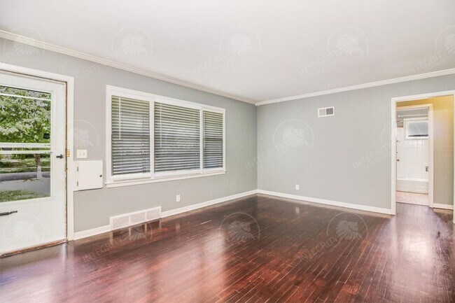 Foto del edificio - 5930 Harrison St