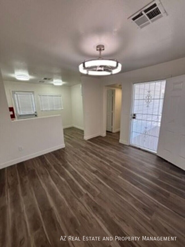 Foto del edificio - 502 E Cody Dr