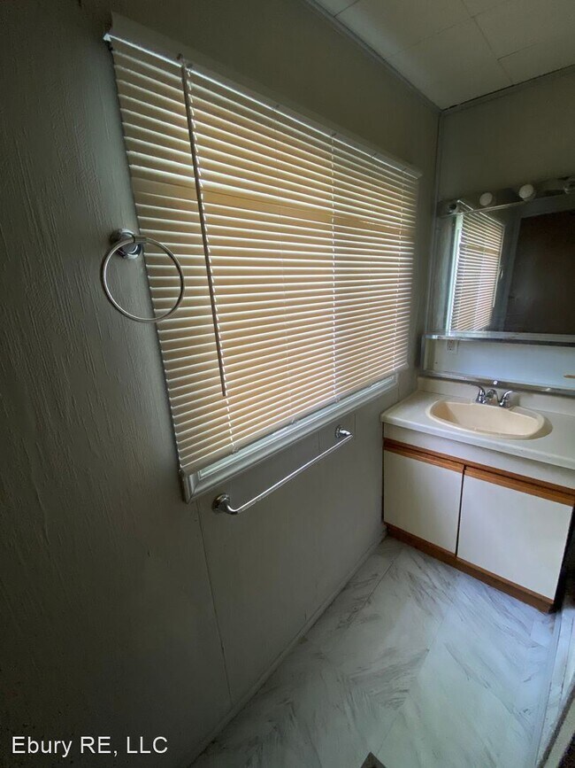 Foto del edificio - 101 Redwood Dr