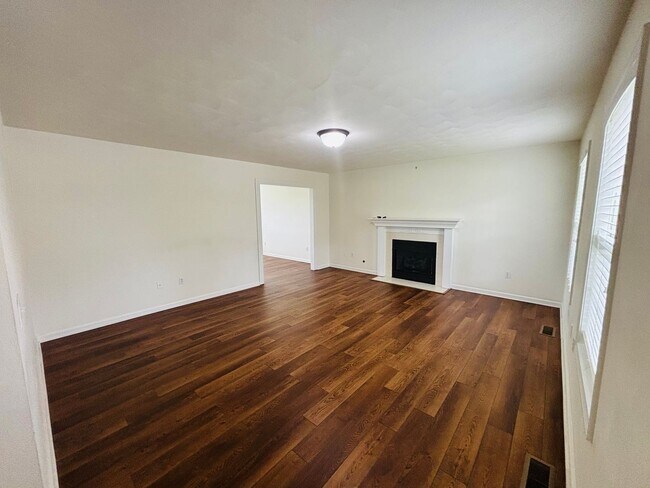 Foto del edificio - 3 Bedroom 2.5 Bath House