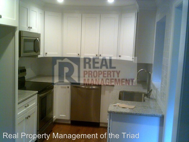Foto del edificio - 3 br, 2 bath House - 2500 Fernwood Drive