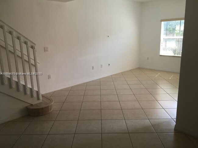 Foto del edificio - 937 SW 143rd Ave