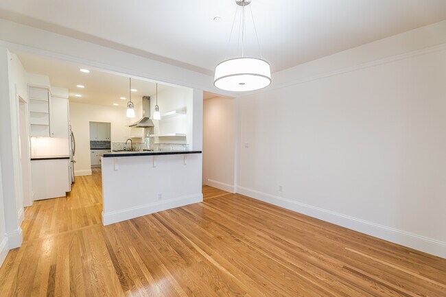 Foto del edificio - 3545 Pierce St